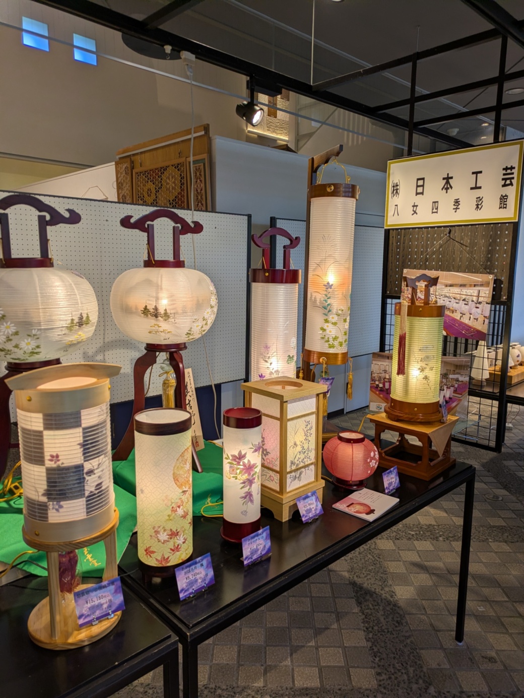 八女伝統工芸館にて『新作 八女盆提灯展』開催中です | トピックス